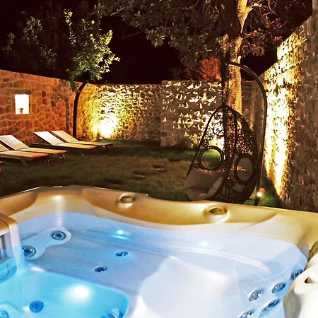 Beachfront House With Hot Tubcavtat, Dubrovnik - 25441 *