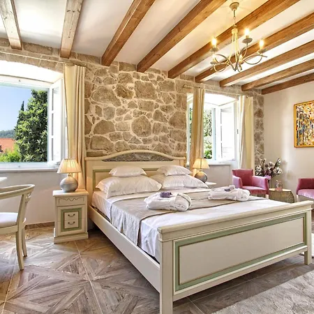 別荘 Beachfront House With Hot Tubcavtat, Dubrovnik - 25441 ツァヴタット